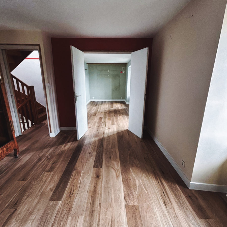 Parquet contrecollé en chêne naturel de chez Lamett à Nostang