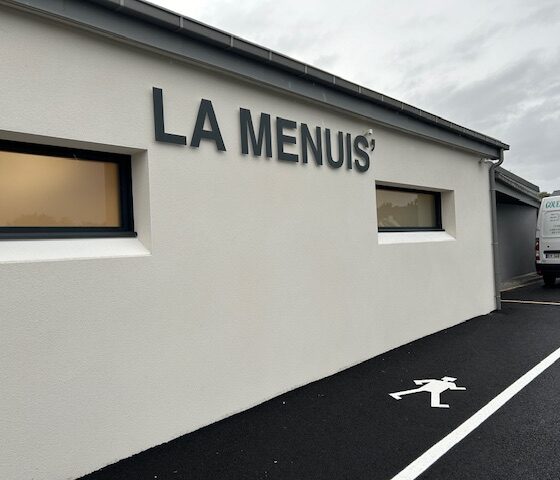 Parquet sportif en hêtre massif pour la salle multisports La Menuis' à Cléguer