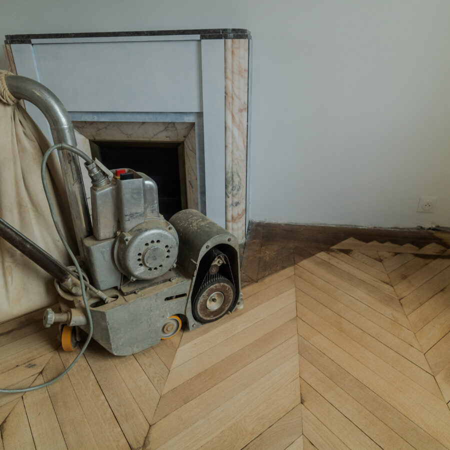 Rénovation d’un Parquet Pointe de Hongrie à Lorient par Decobois Ponçage
