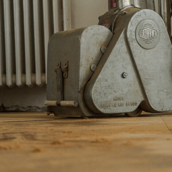Rénovation d’un Parquet Pointe de Hongrie à Lorient par Decobois Ponçage