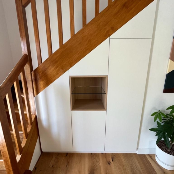 sous escalier rangement
